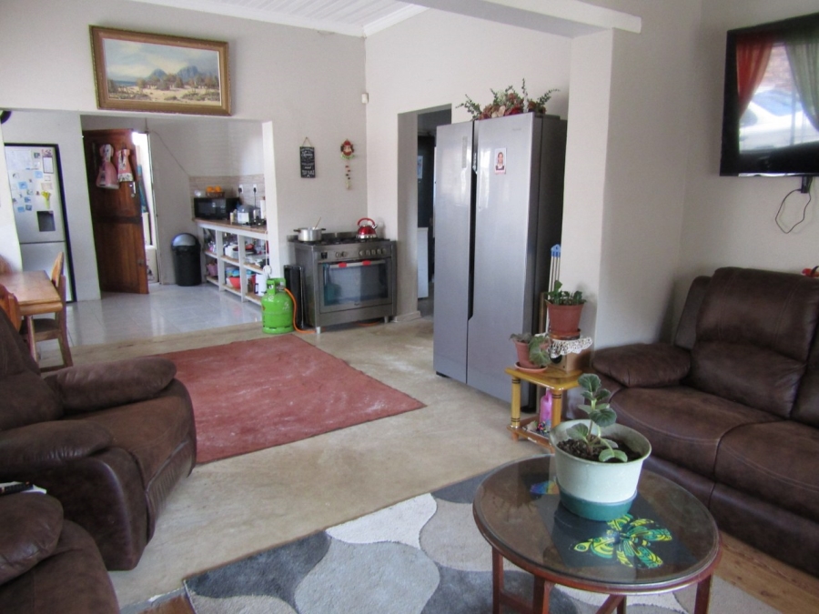 3 Bedroom Property for Sale in Humansdorp Eastern Cape